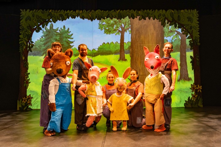 The cast of Tales from Acorn Wood