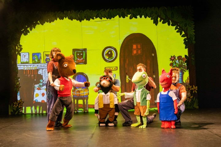 The cast of Tales from Acorn Wood