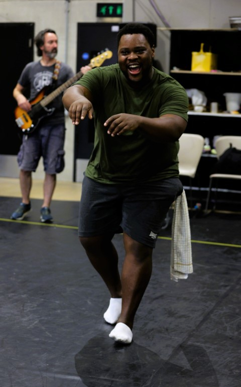Alice in Wonderland in Rehearsals - Tomi Ogbaro and Daniel Carter-Hope