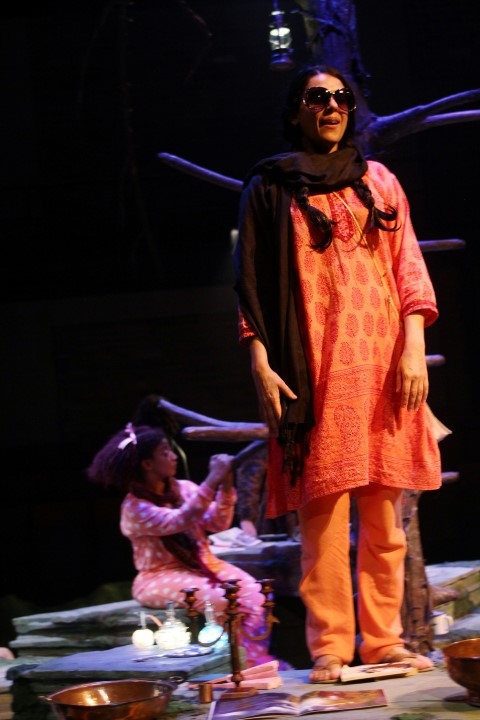 Asha Kingsley in The Story Giant. Photograph by Stephen Vaughan.