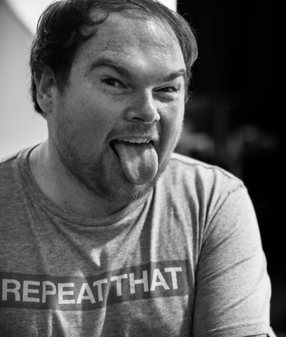 Stephen Collins. Reasons to be Cheerful in rehearsal. Photograph by Oliver Cross.