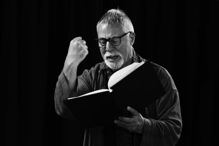 Director and actor Barrie Rutter. For Love or Money in rehearsal. Photograph by Nobby Clark.