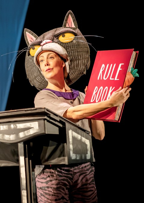 Lucy Tuck as Cat in Oi Frog & Friends! (Pamela Raith Photography)