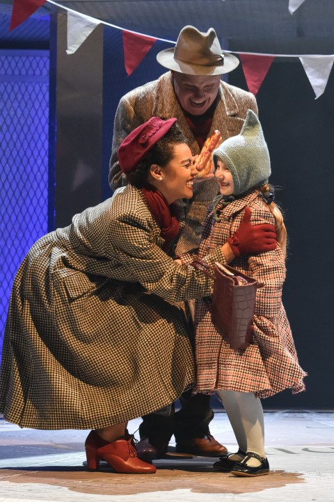 Nicole Deon, Liam Tobin & Romi Hyland-Rylands, Miracle on 34th Street. Photograph by Robert Day