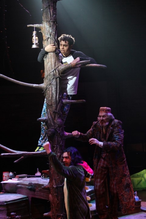 The Everyman Company in The Story Giant. Photograph by Stephen Vaughan.