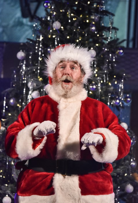 Tim Parker as Kris Kringle, Miracle on 34th Street, Liverpool Playhouse. Photograph by Robert Day