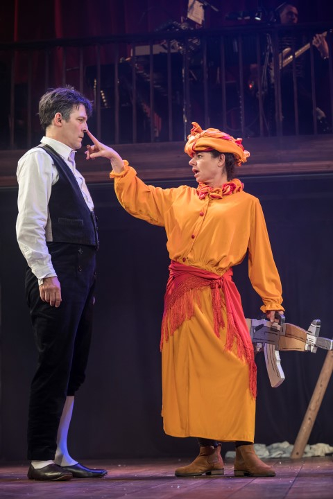 Toby Park & Petra Massey in Spymonkey's A Christmas Carol. Photograph by Johan Persson